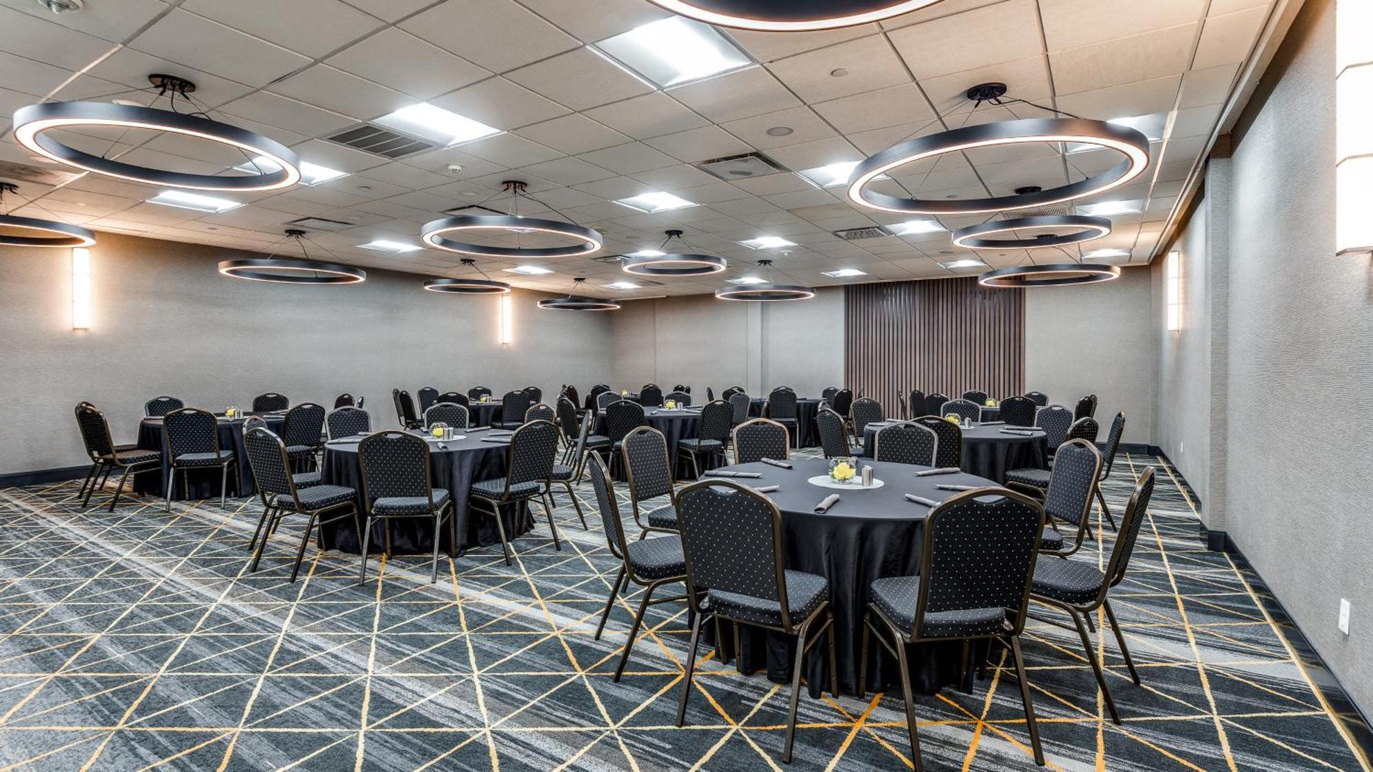 Staybridge Suites Dallas Market Ctr Love Field, An Ihg Hotel Екстериор снимка