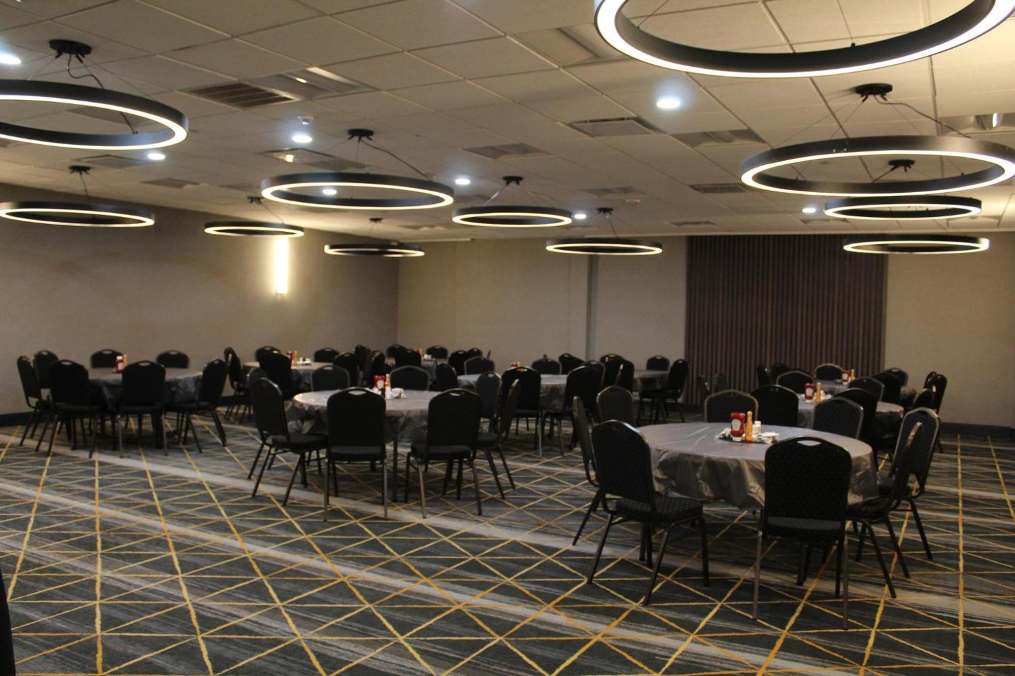Staybridge Suites Dallas Market Ctr Love Field, An Ihg Hotel Екстериор снимка