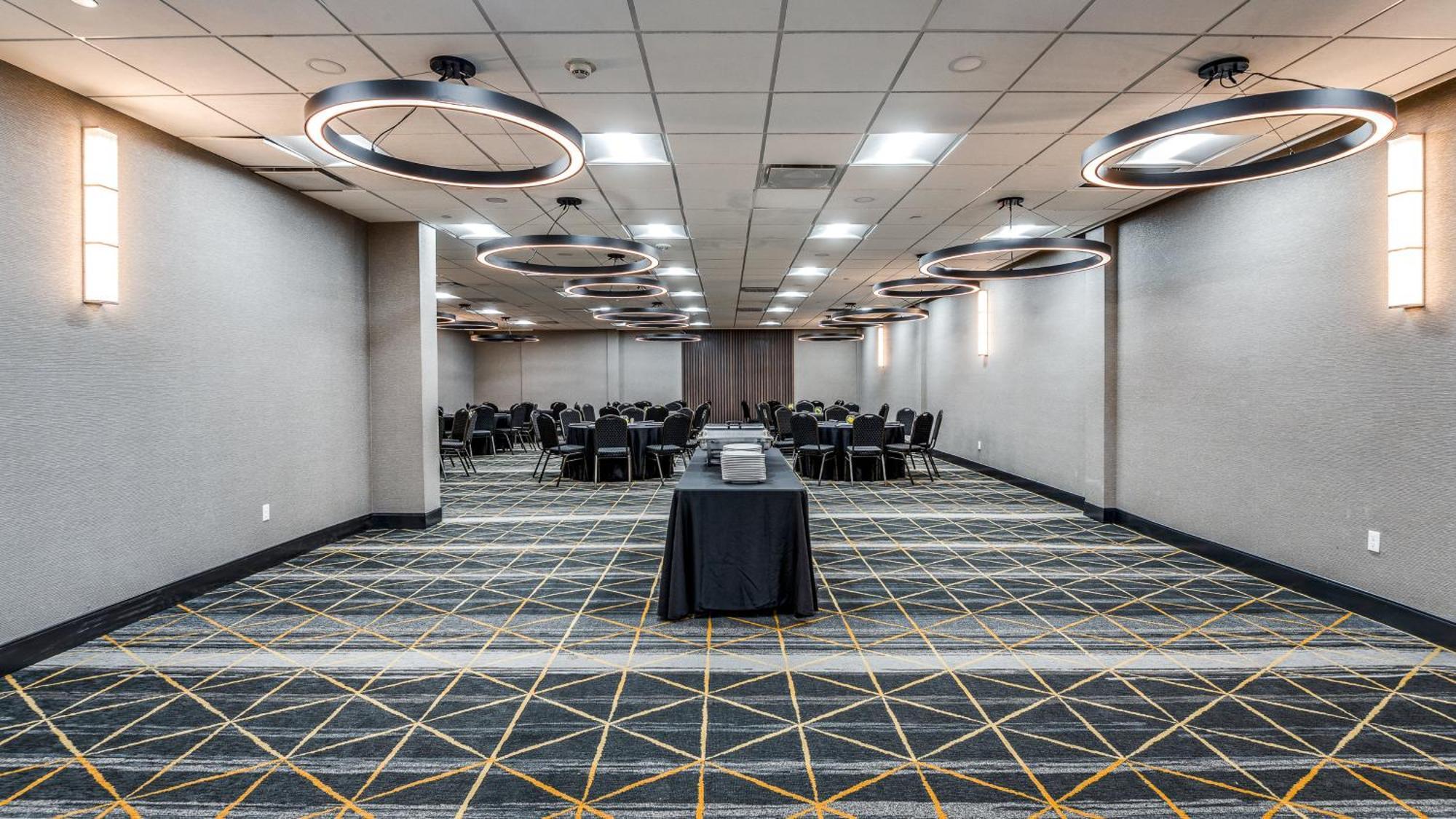 Staybridge Suites Dallas Market Ctr Love Field, An Ihg Hotel Екстериор снимка